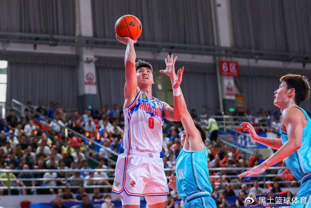 爱游戏平台下载-冲击季后赛难了！新疆男篮三大主力连续赛季报销，格兰也无能为力|西尔扎提|后卫线|赵睿|吴冠希|北京首钢_新浪体育_新浪新闻