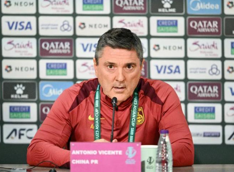 爱游戏在线登录-压力给到郭士强了！国足U23主帅给男篮什么启示 高诗岩或被弃用